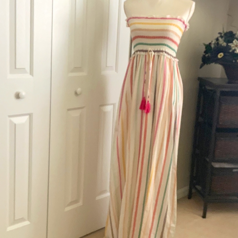 Strapless dress
